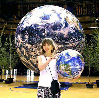 earth globe and giant earth globe