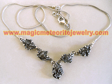 meteoriite-necklace